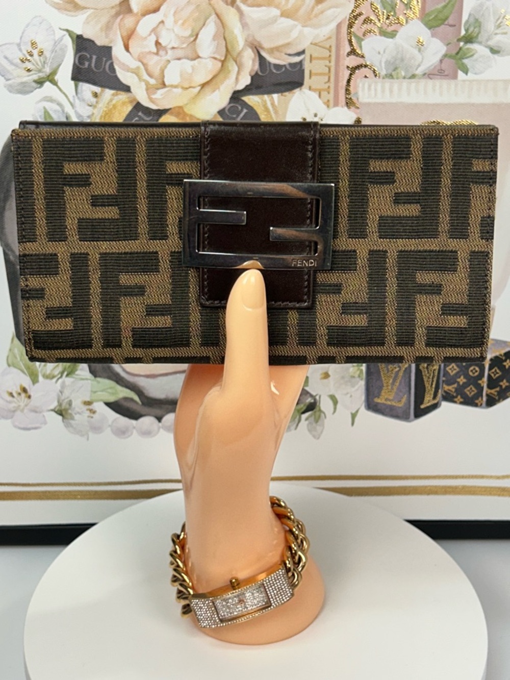 FENDI Zuchino Signature Flap Long Wallet ๐โค๏ธ - Picture 3 of 16